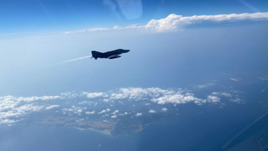 Türk Hava Kuvvetleri'nden Kıbrıs adasının güneyinde eğitim uçuşu